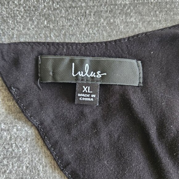 Chic Black Women's Top - Picture 6 of 14